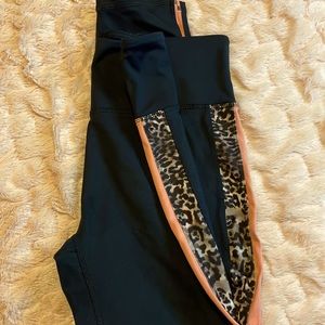 Yoga pants with cheetah strip